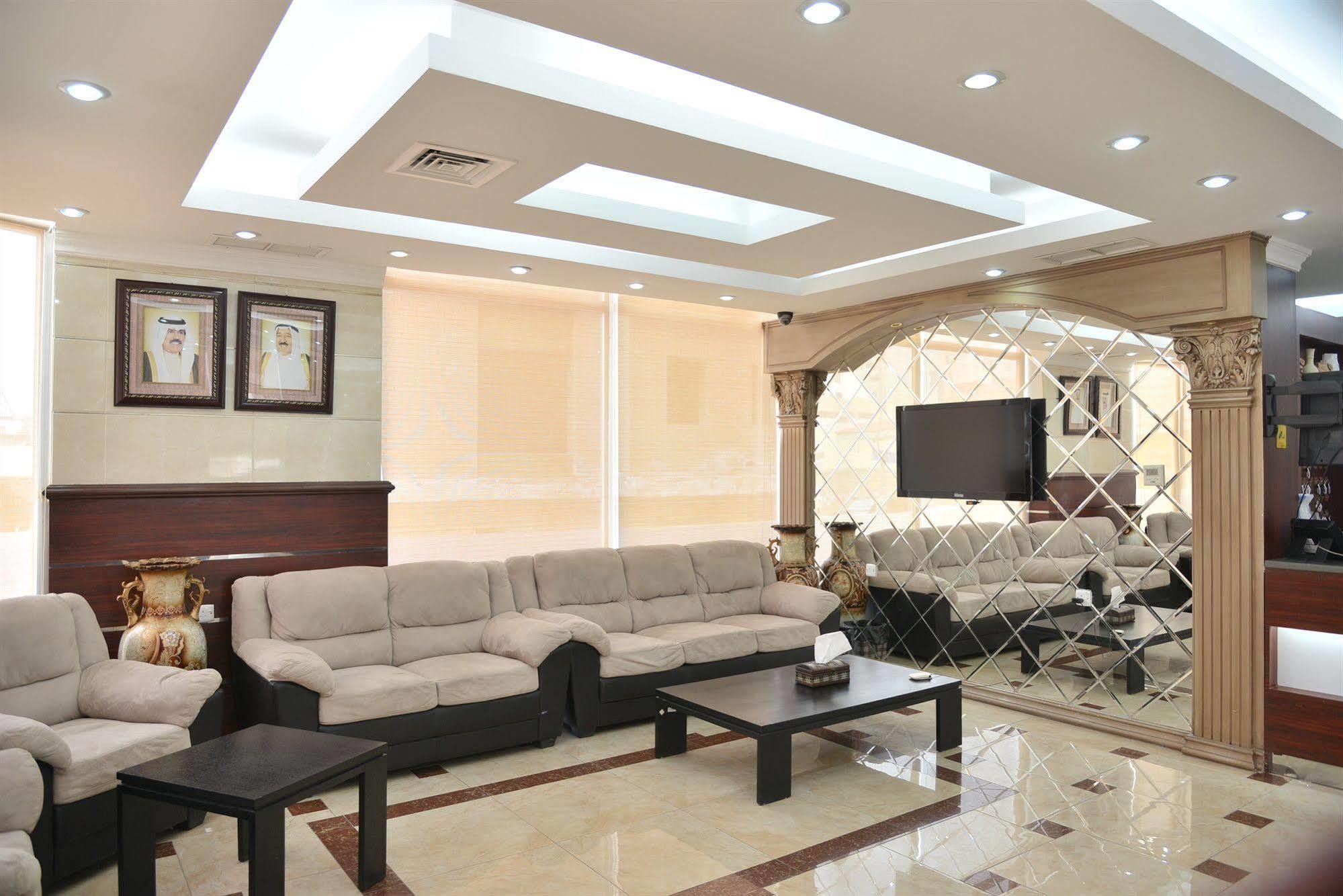 Al Muhanna Plaza Salmiya Luaran gambar